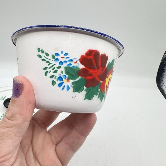 Vintage Mini Floral Enamel Pot Trinket Dish Roses Retro Kitsch Decor - Picture 11 of 13